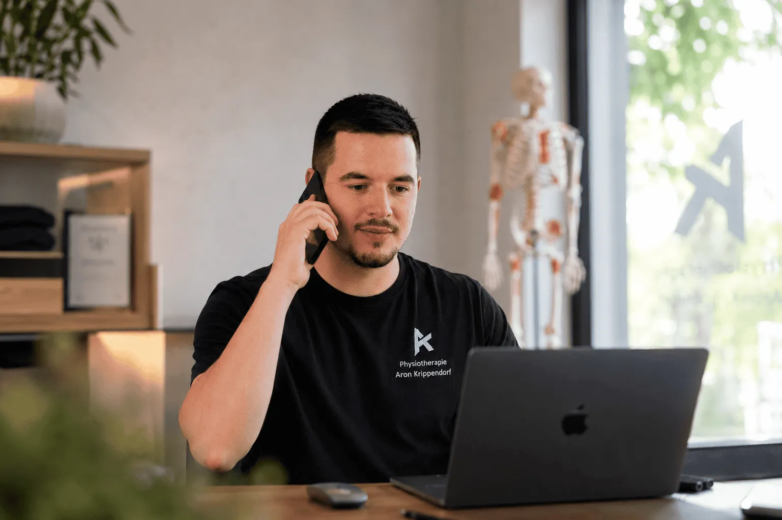 Beratungsgespräch zur mobilen Physiotherapie
